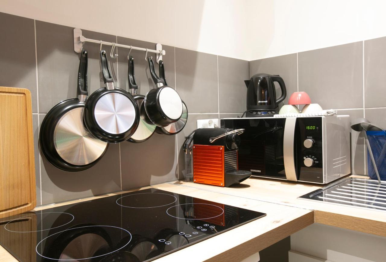 Authentic Apartment In Center Of Parisian Marais Buitenkant foto